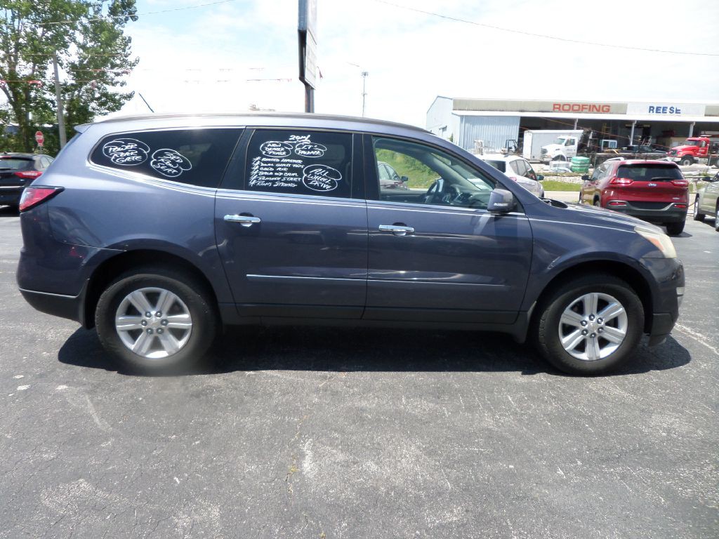 2014 Chevrolet Traverse Image 2