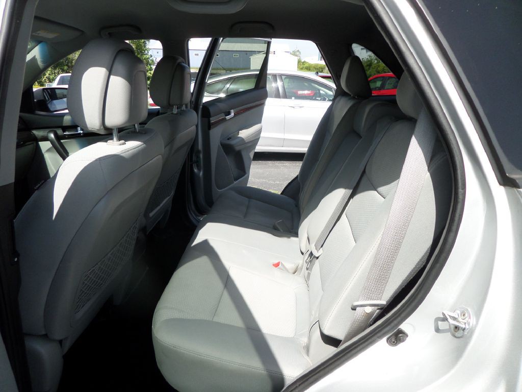 2013 Kia Sorento Image 17