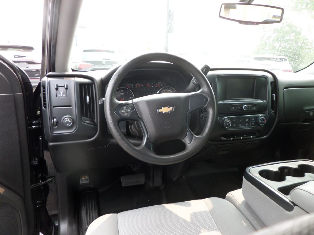 2018 Chevrolet Silverado 1500 Image 3