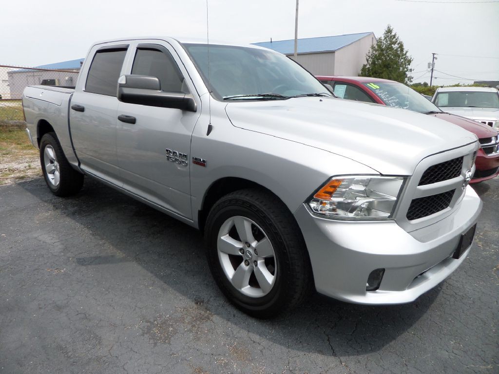 2015 RAM 1500 Image 2
