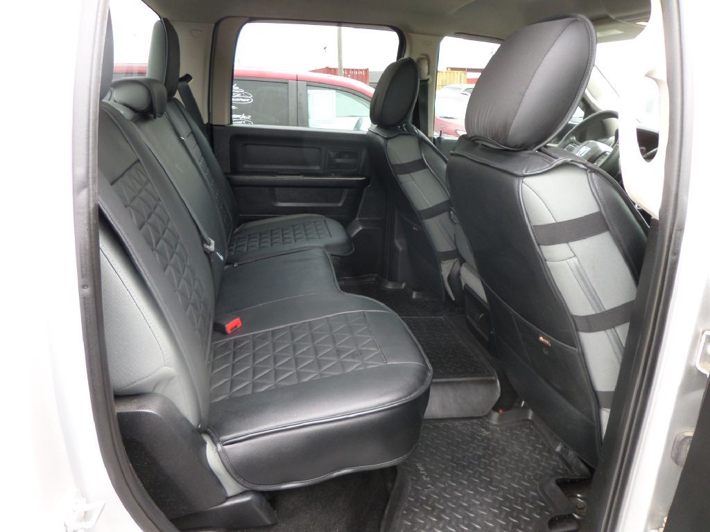 2015 RAM 1500 Image 6