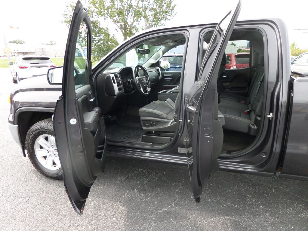 2015 GMC Sierra Image 3
