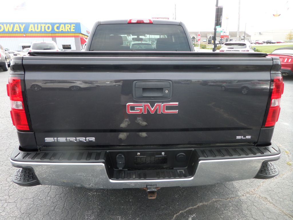 2015 GMC Sierra Image 8