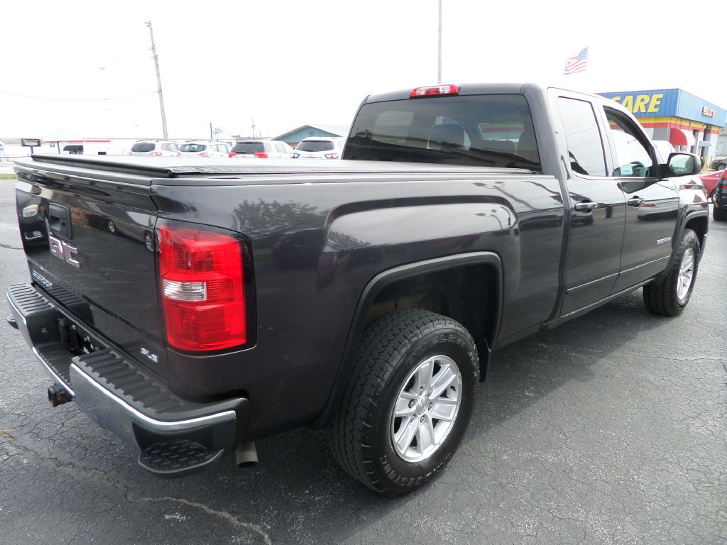 2015 GMC Sierra Image 10