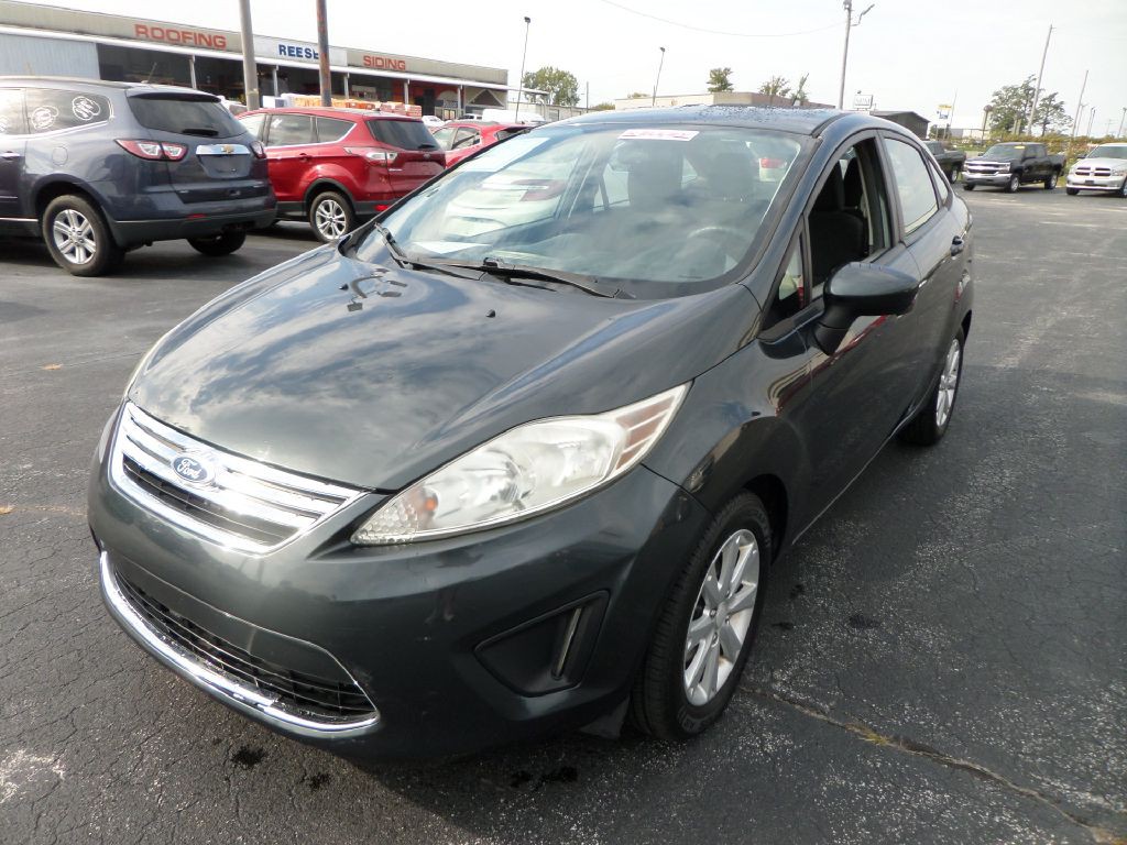2011 Ford Fiesta Image 15