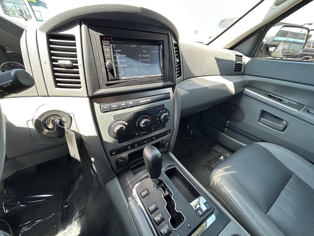 2007 Jeep Grand Cherokee Image 18