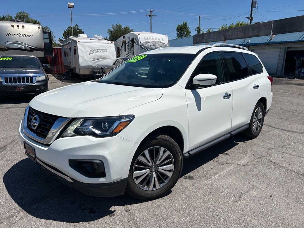 2020 Nissan Pathfinder Image 3