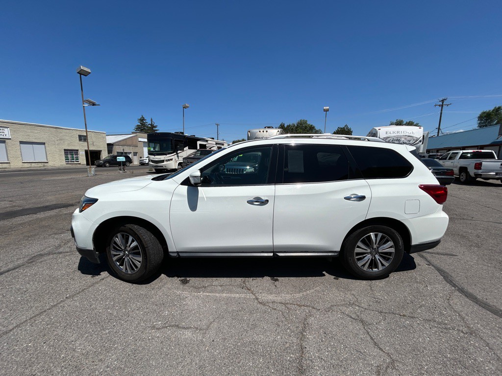 2020 Nissan Pathfinder Image 4