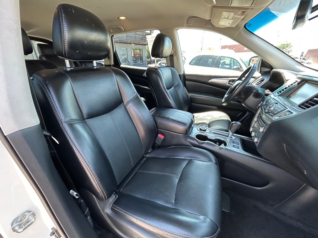 2020 Nissan Pathfinder Image 10
