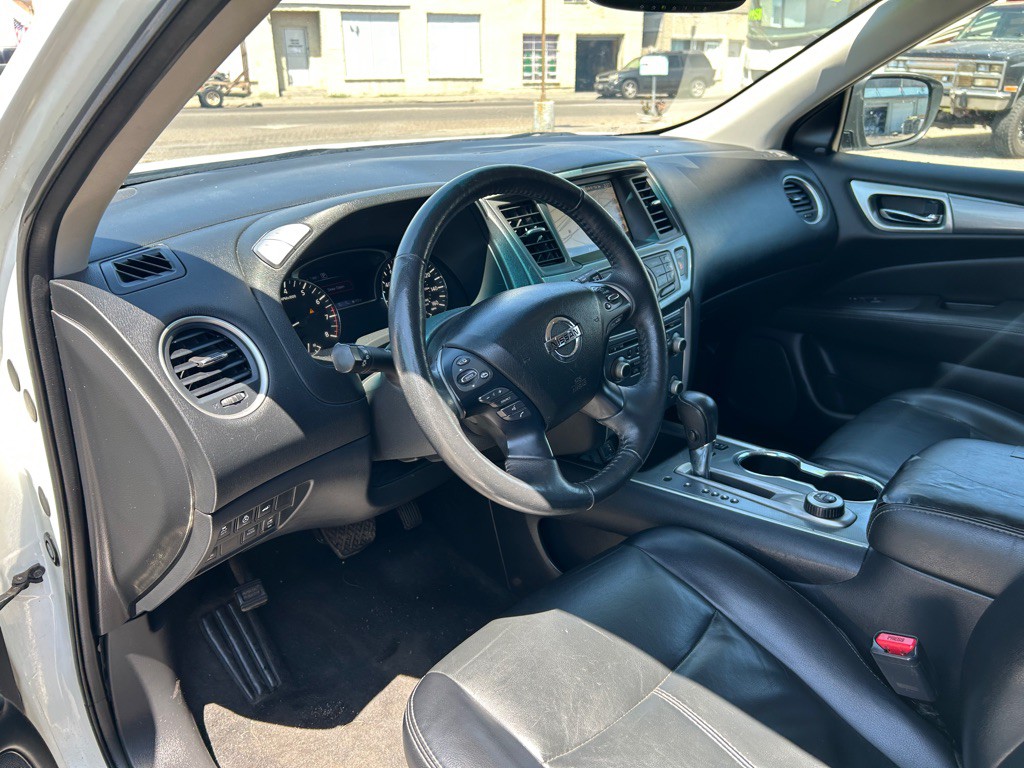 2020 Nissan Pathfinder Image 17