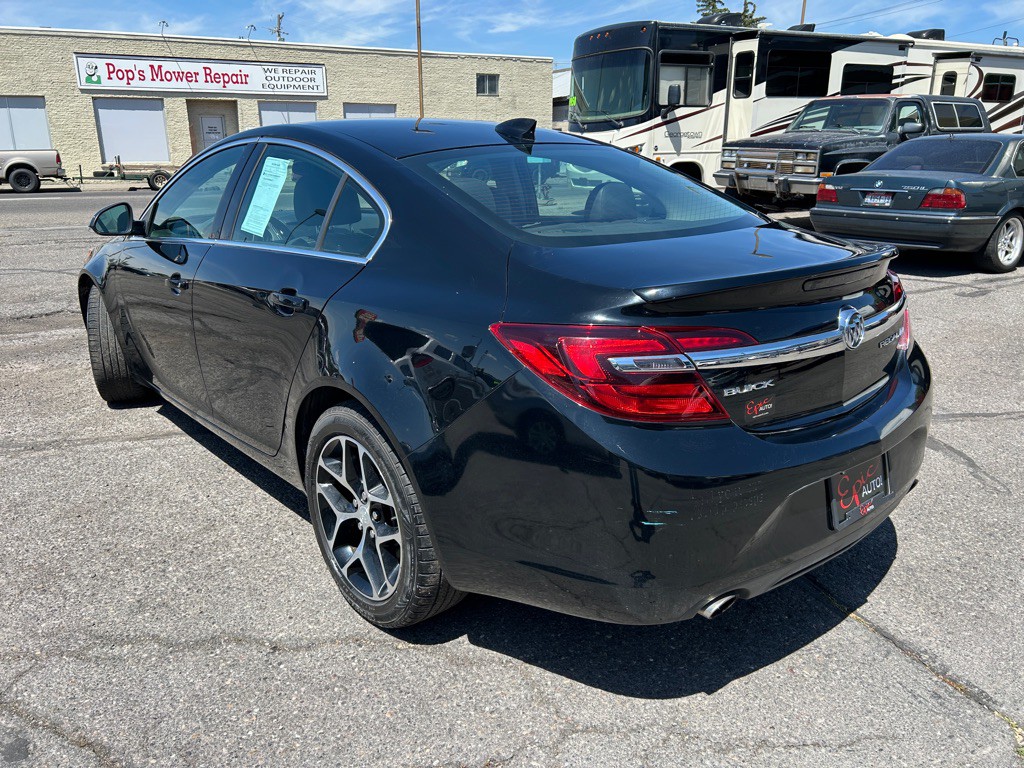 2017 Buick Regal Image 5