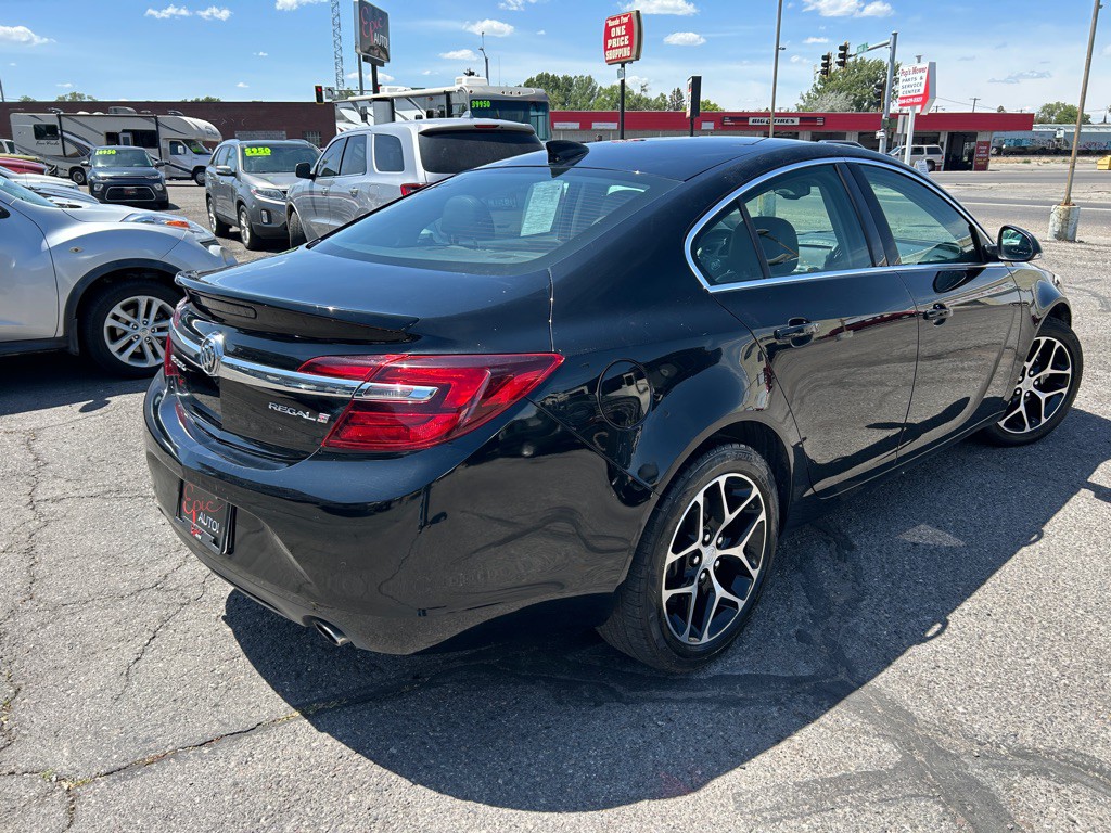 2017 Buick Regal Image 7