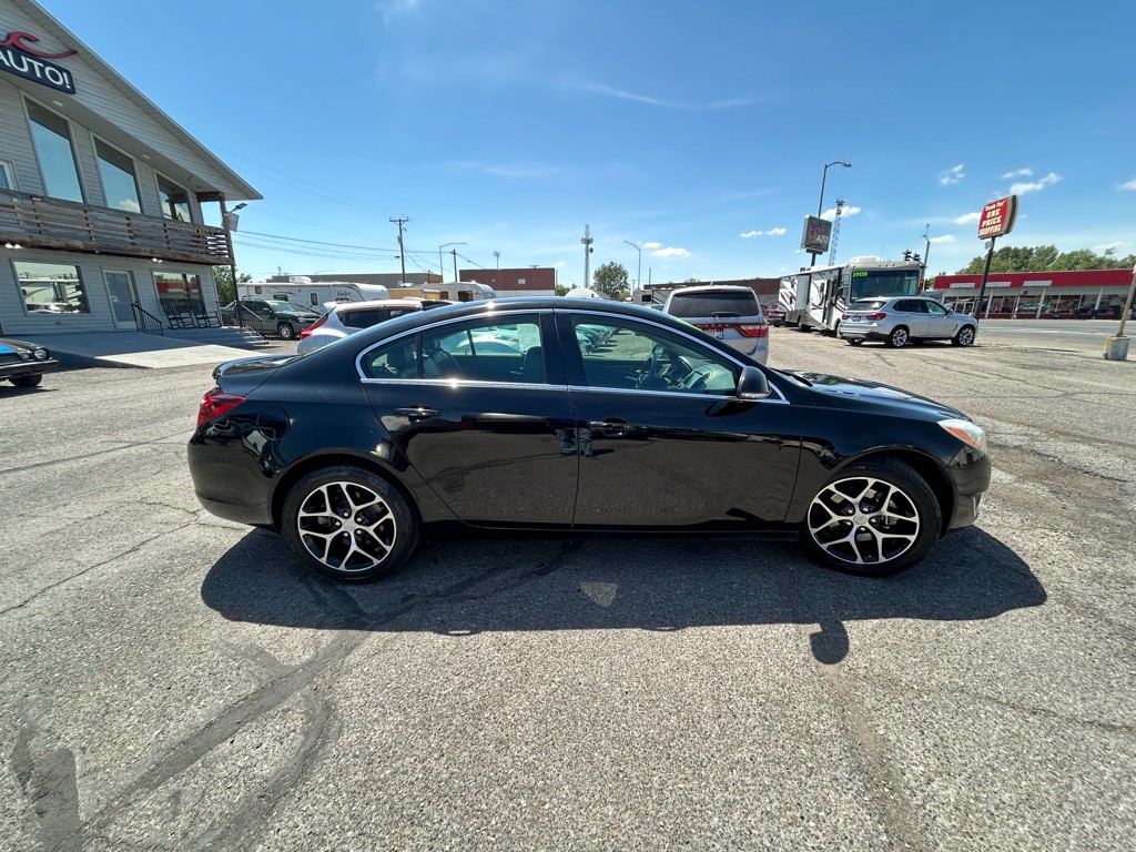 2017 Buick Regal Image 8