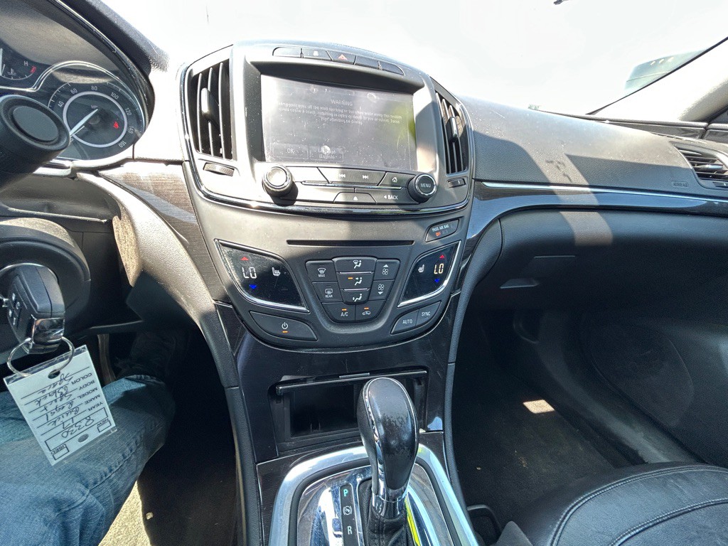 2017 Buick Regal Image 16