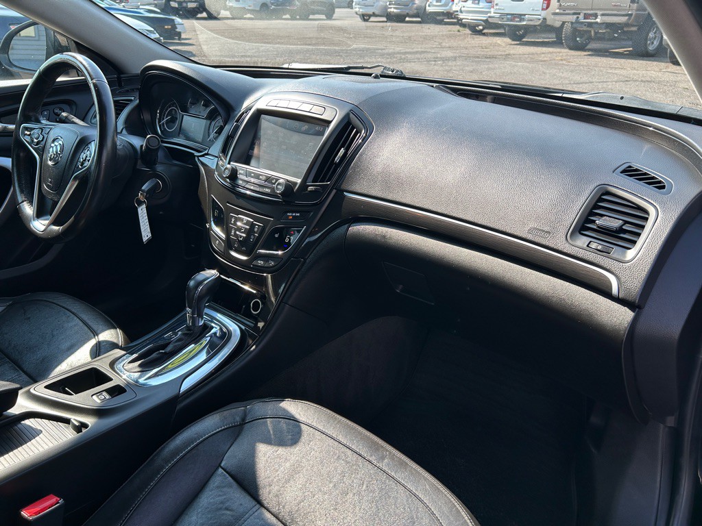 2017 Buick Regal Image 9