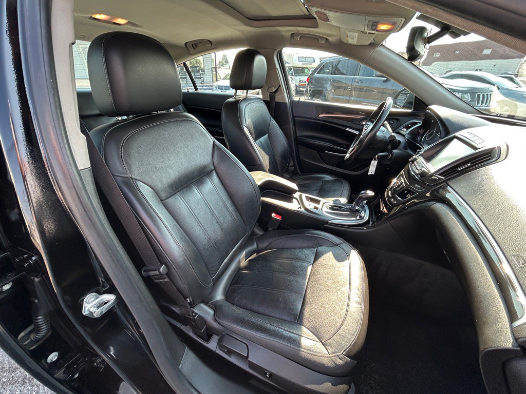 2017 Buick Regal Image 10