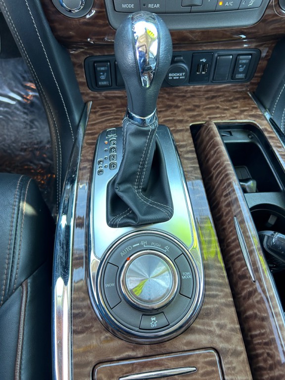 2020 Nissan Armada Image 19
