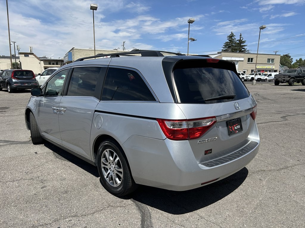 2011 Honda Odyssey Image 5