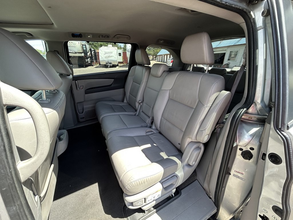 2011 Honda Odyssey Image 14