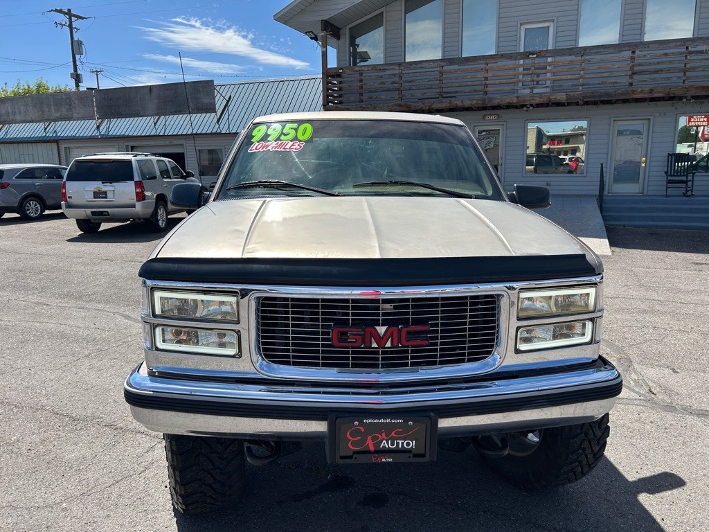 1995 GMC Yukon Image 2