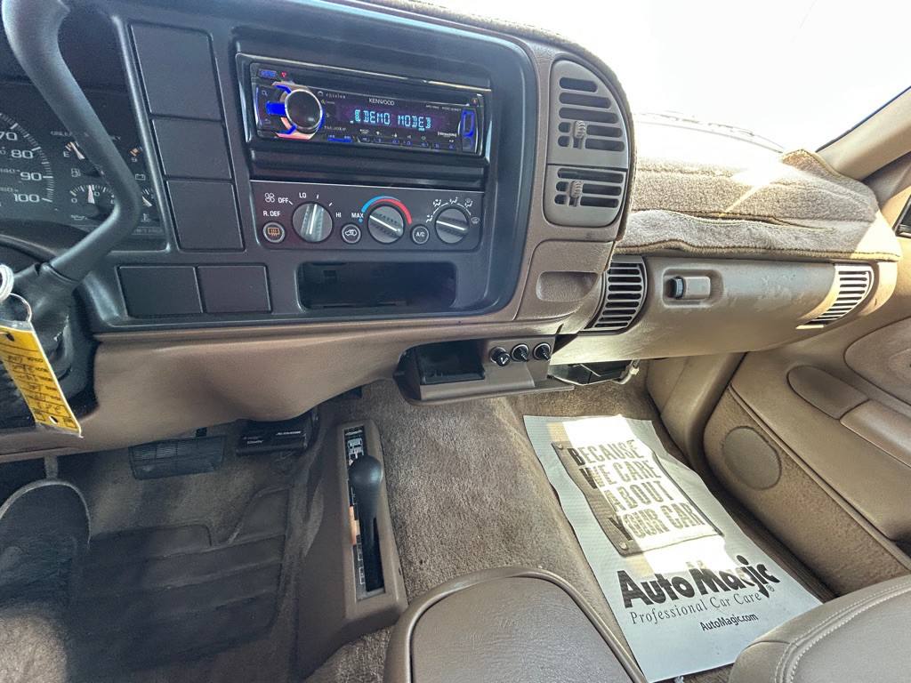 1995 GMC Yukon Image 17