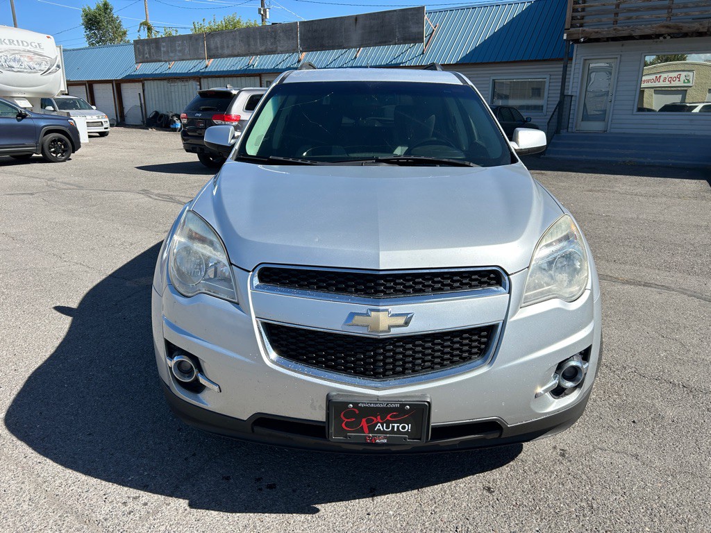 2011 Chevrolet Equinox Image 2