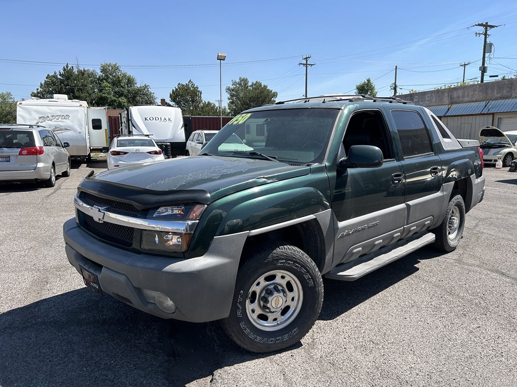 2002 Chevrolet Avalanche Image 2