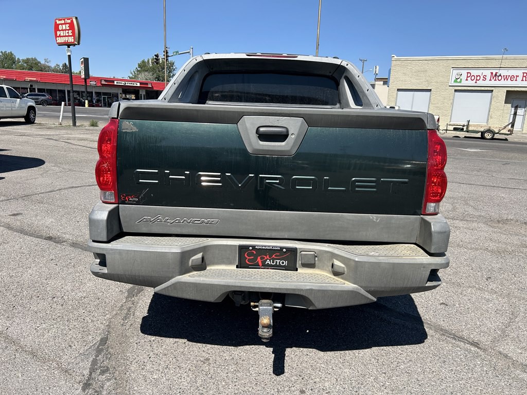2002 Chevrolet Avalanche Image 5