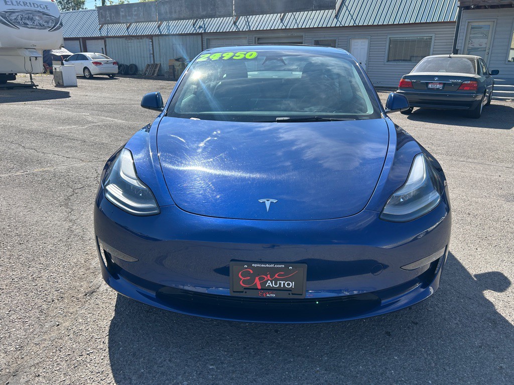 2022 Tesla Model 3 Image 2