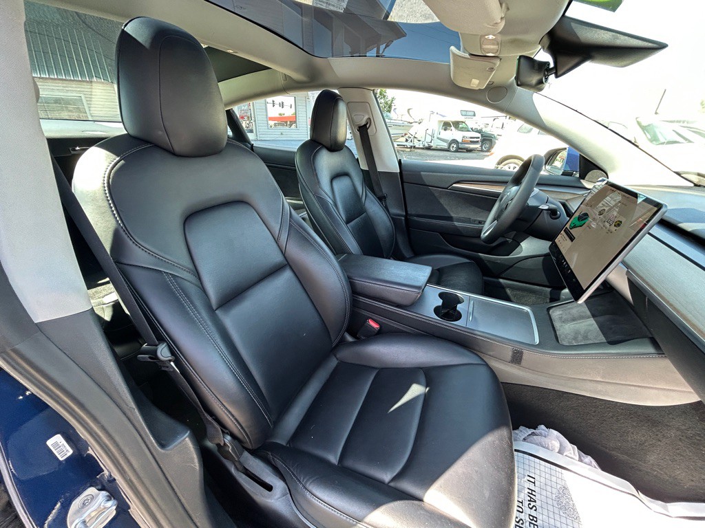 2022 Tesla Model 3 Image 10