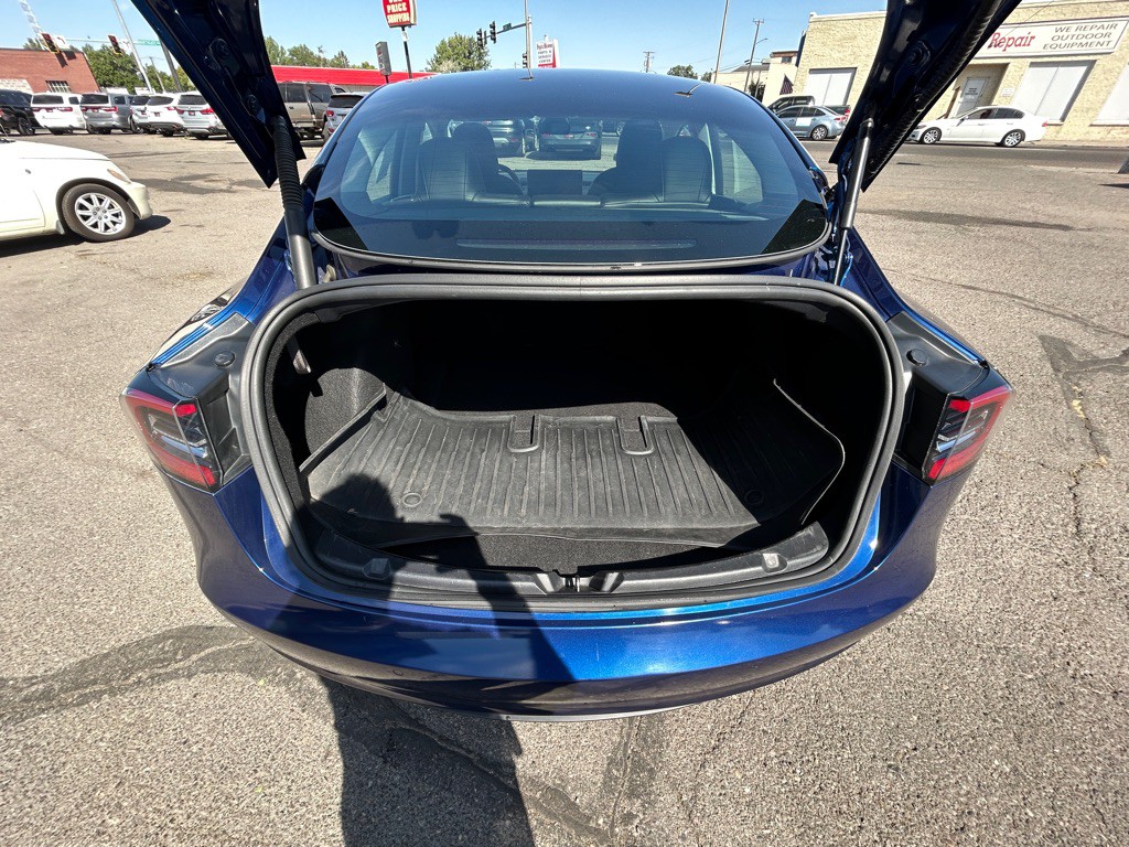2022 Tesla Model 3 Image 12