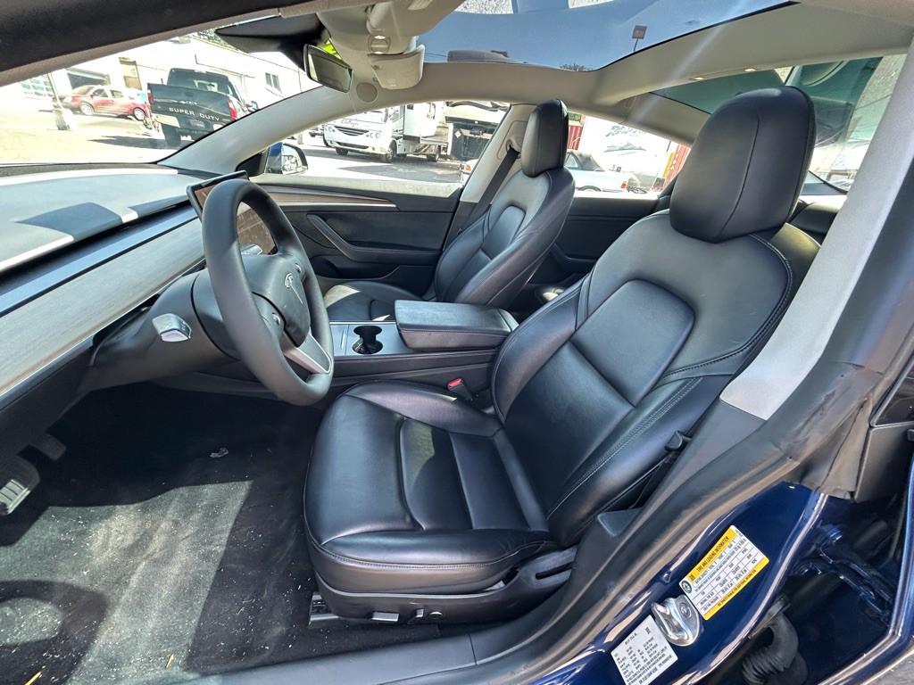 2022 Tesla Model 3 Image 14
