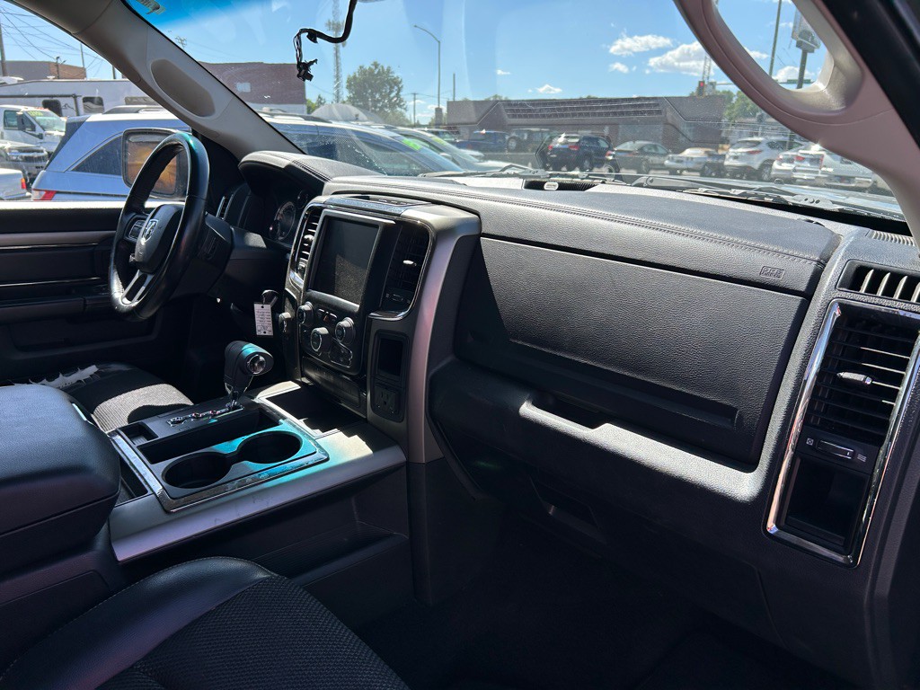 2013 RAM 1500 Image 9