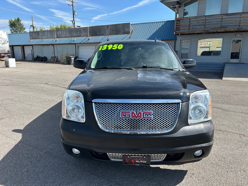 2014 GMC Yukon Image 2