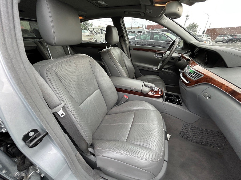 2008 Mercedes-Benz S-Class Image 10