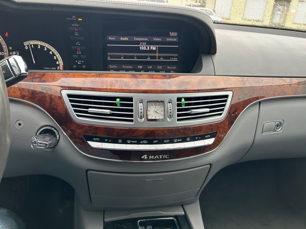 2008 Mercedes-Benz S-Class Image 15
