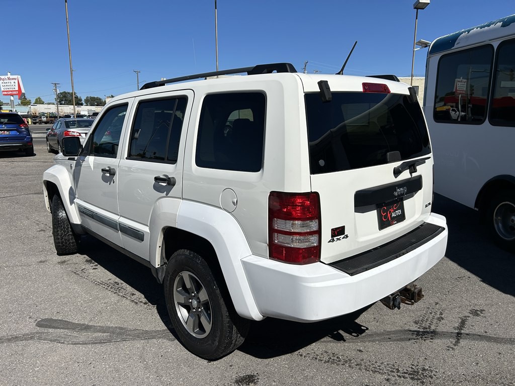 2008 Jeep Liberty Image 4