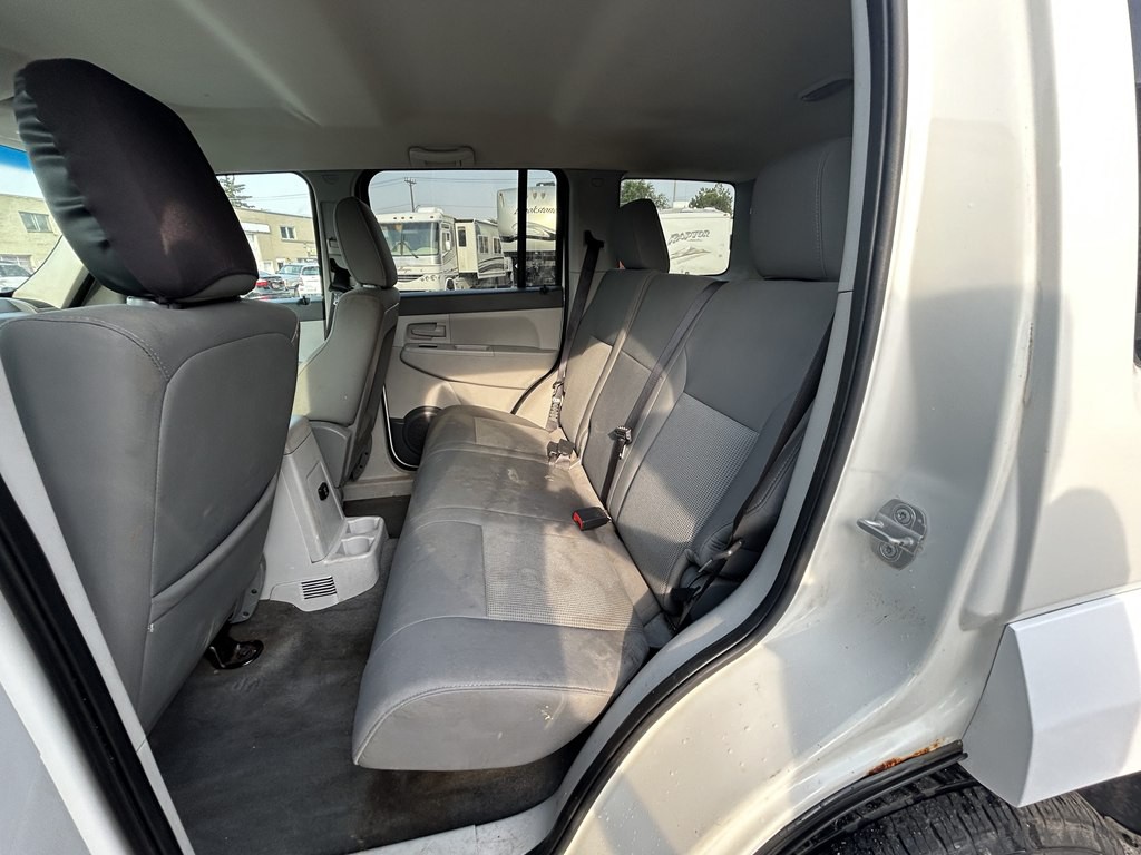 2008 Jeep Liberty Image 14