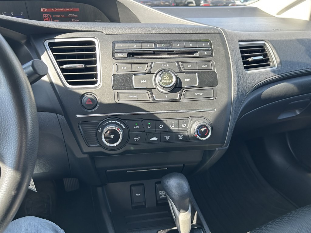 2015 Honda Civic Image 16