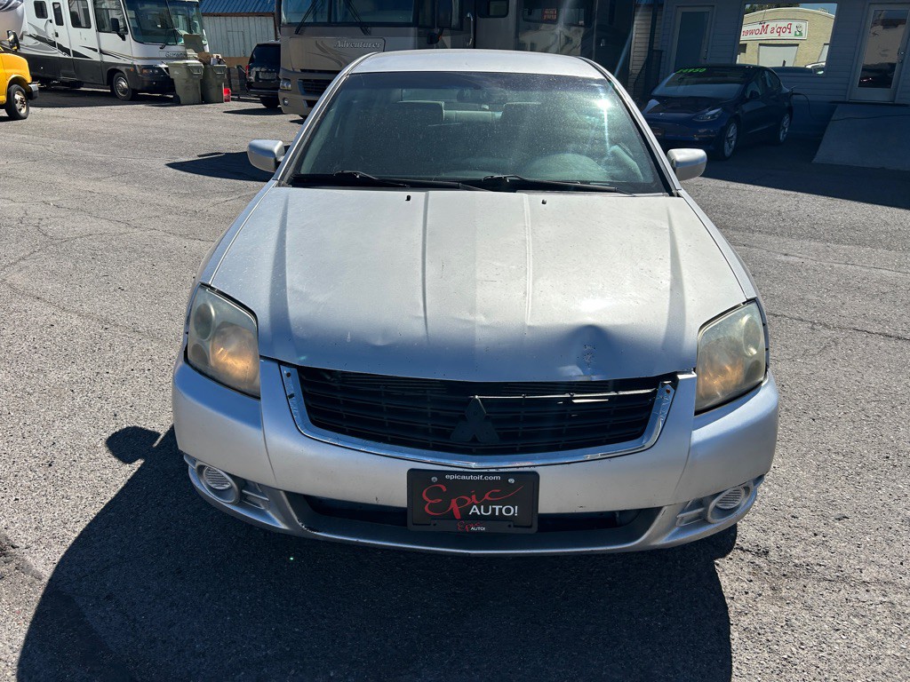 2009 Mitsubishi Galant Image 2