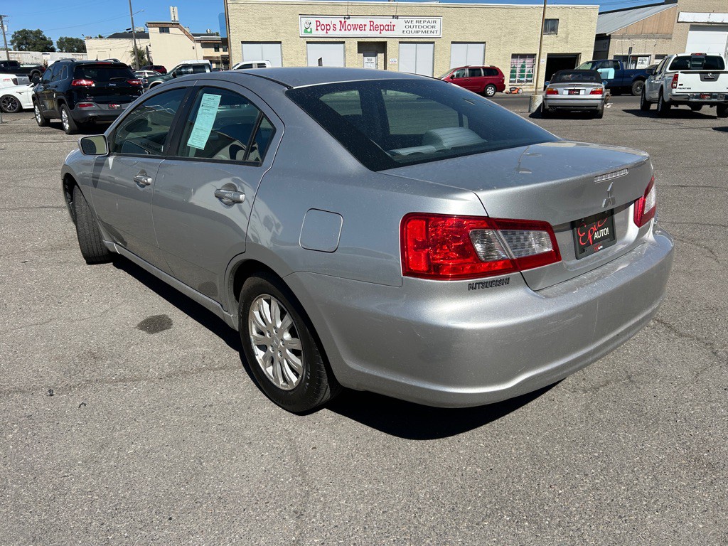 2009 Mitsubishi Galant Image 5