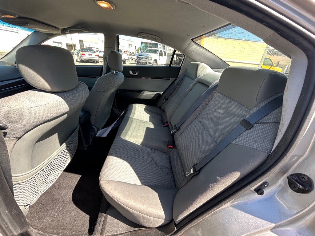 2009 Mitsubishi Galant Image 10