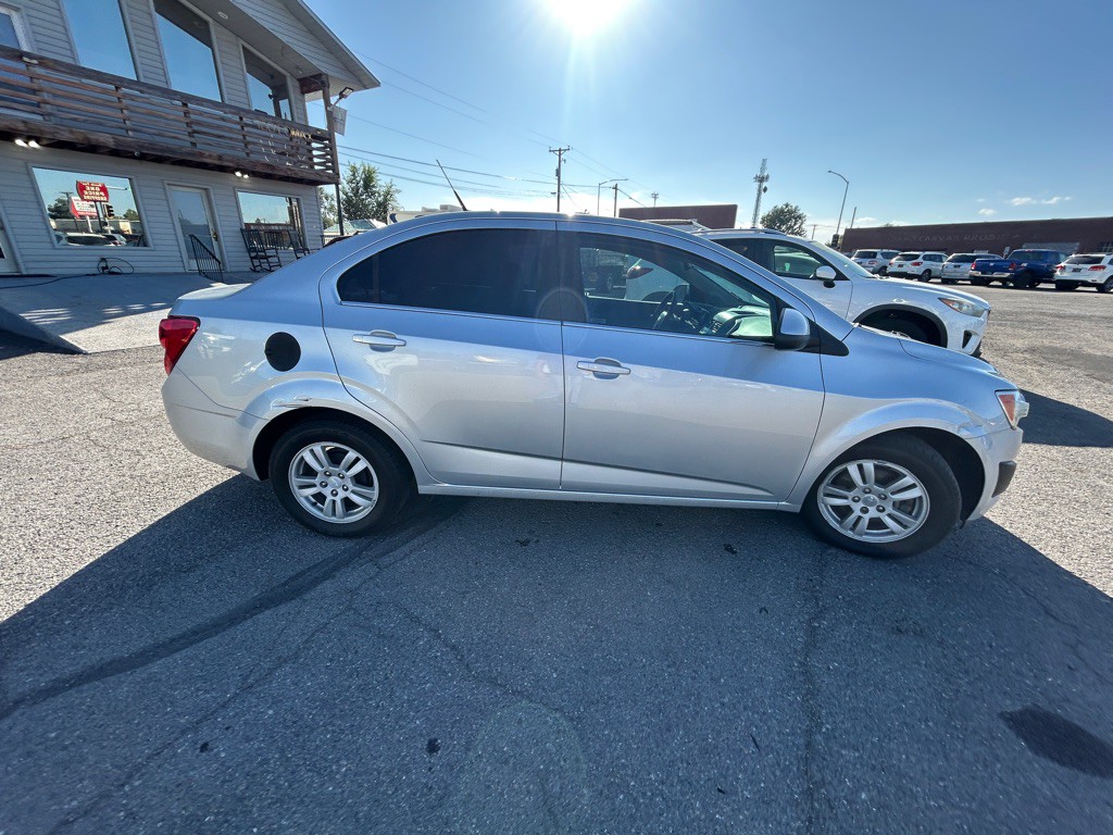 2014 Chevrolet Sonic Image 8