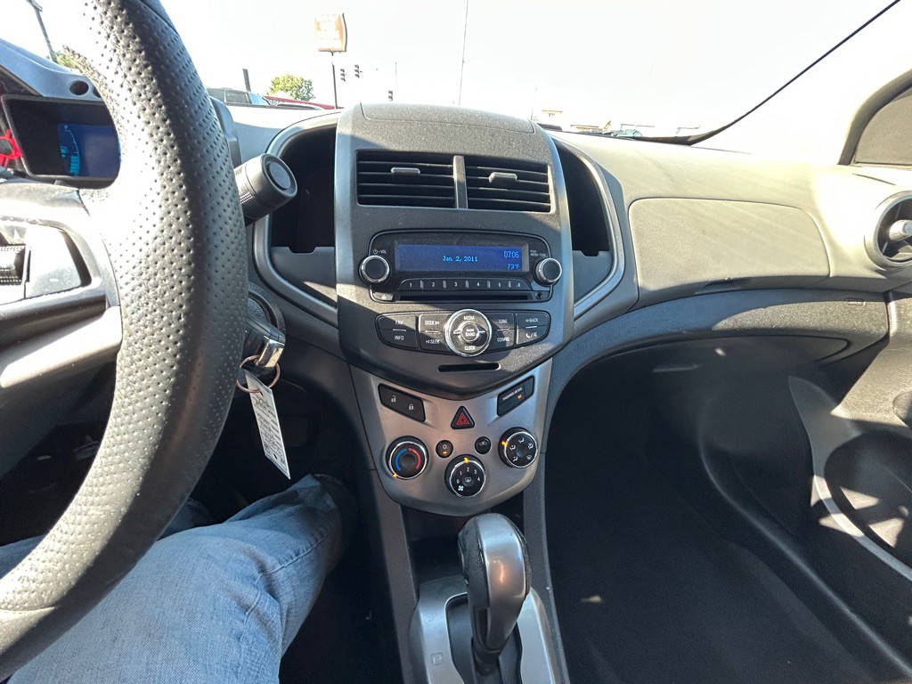 2014 Chevrolet Sonic Image 16