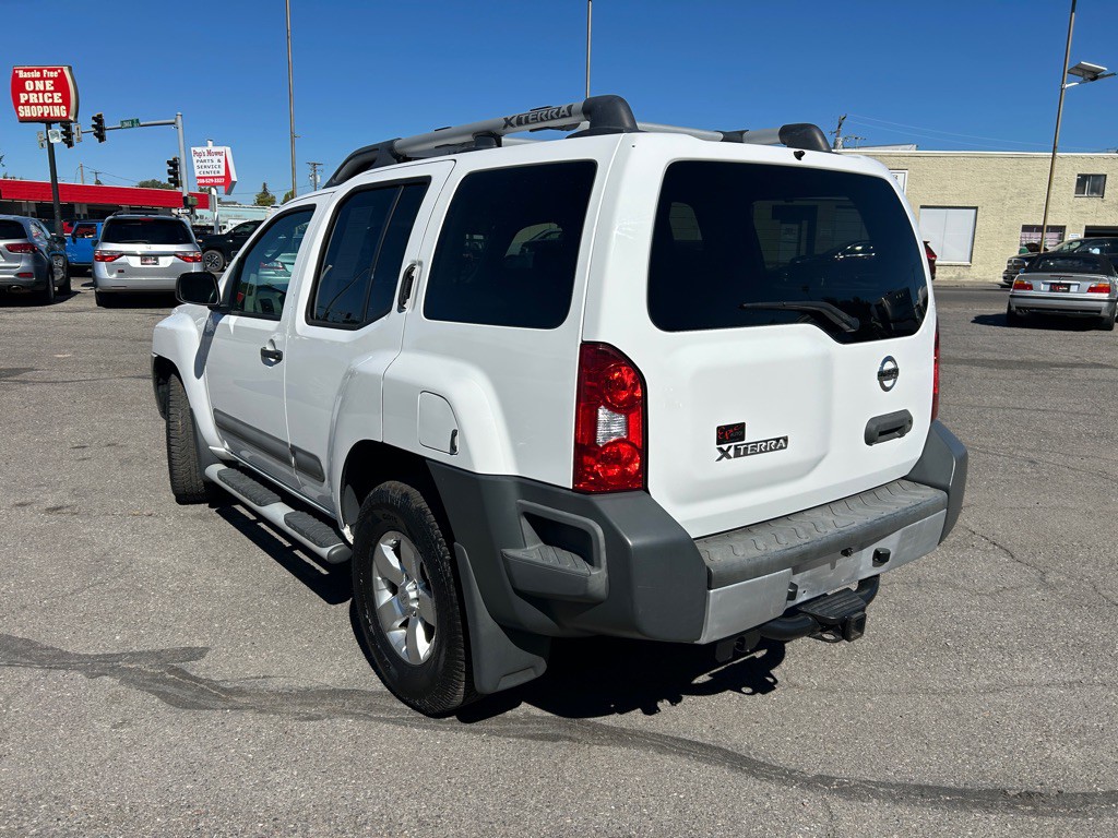2011 Nissan Xterra Image 5