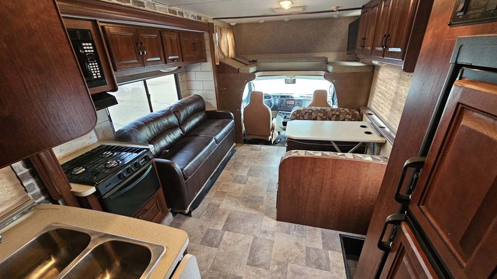 2013 Ford Econoline Image 5