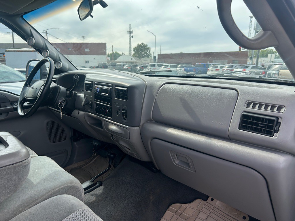 2001 Ford F-250 Image 9