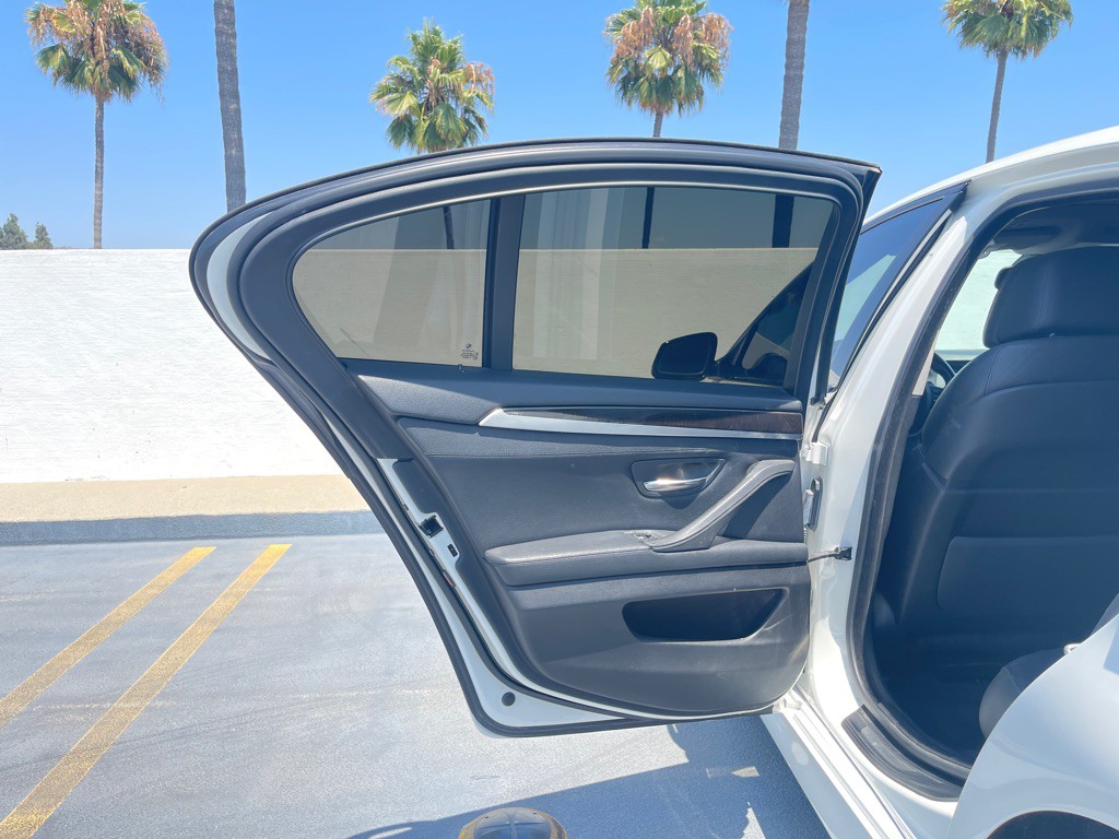 2011 BMW 5 Series Image 39