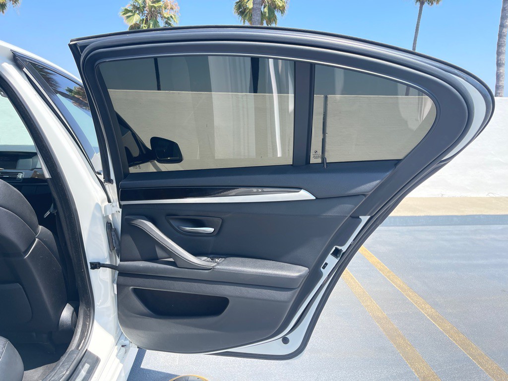 2011 BMW 5 Series Image 40