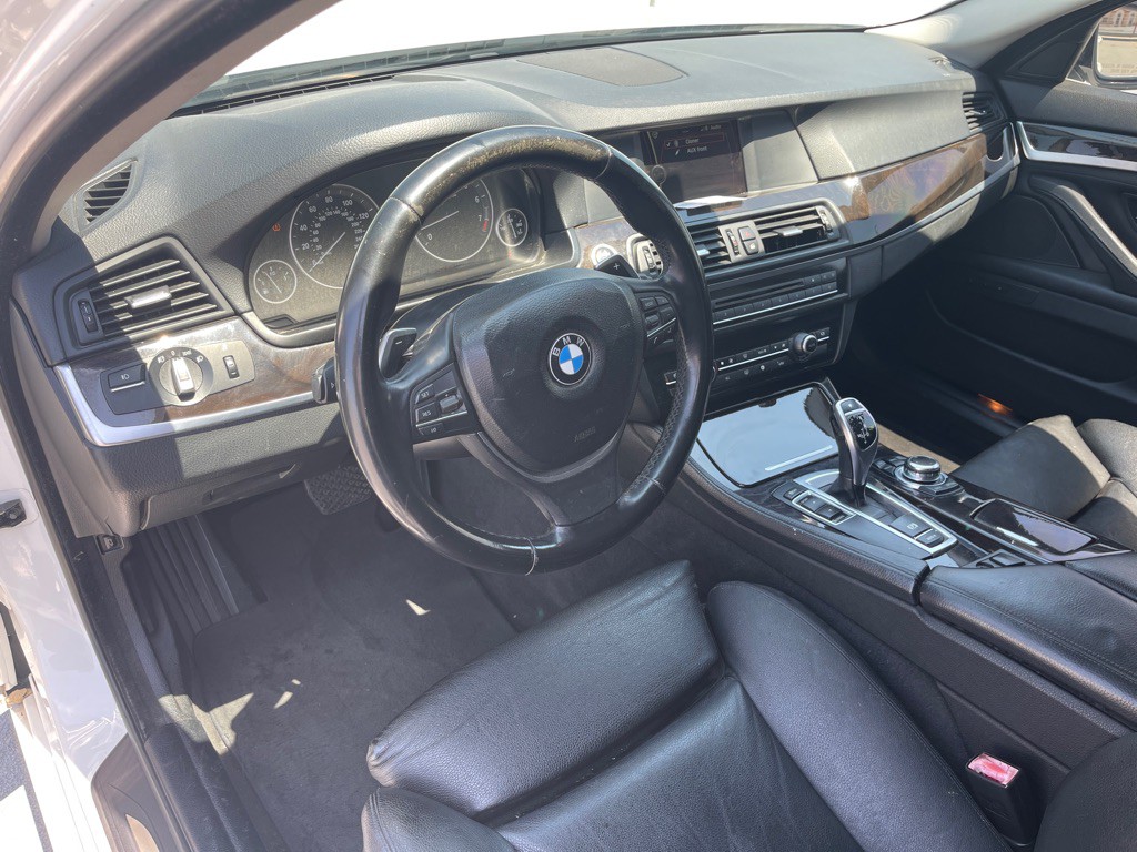 2011 BMW 5 Series Image 43